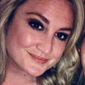 Meet your Posher, Misti